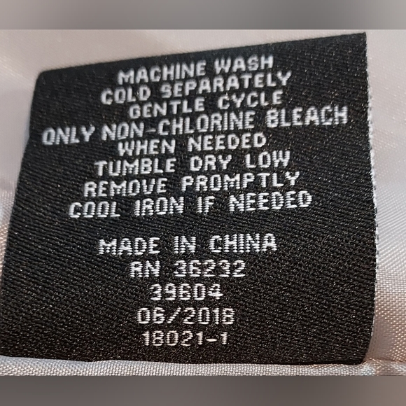 Gallery New York Silver/Grey Children's Hooded Jacket NWT - Picture 8 of 10